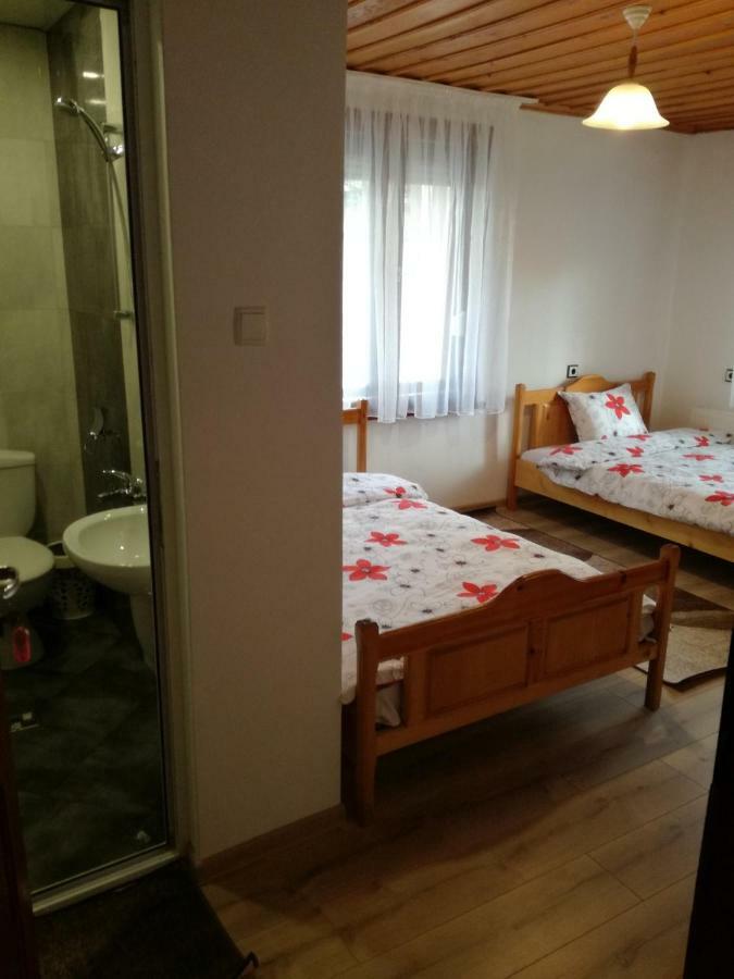 Къща Генчеви Hotel Szarnica Kültér fotó