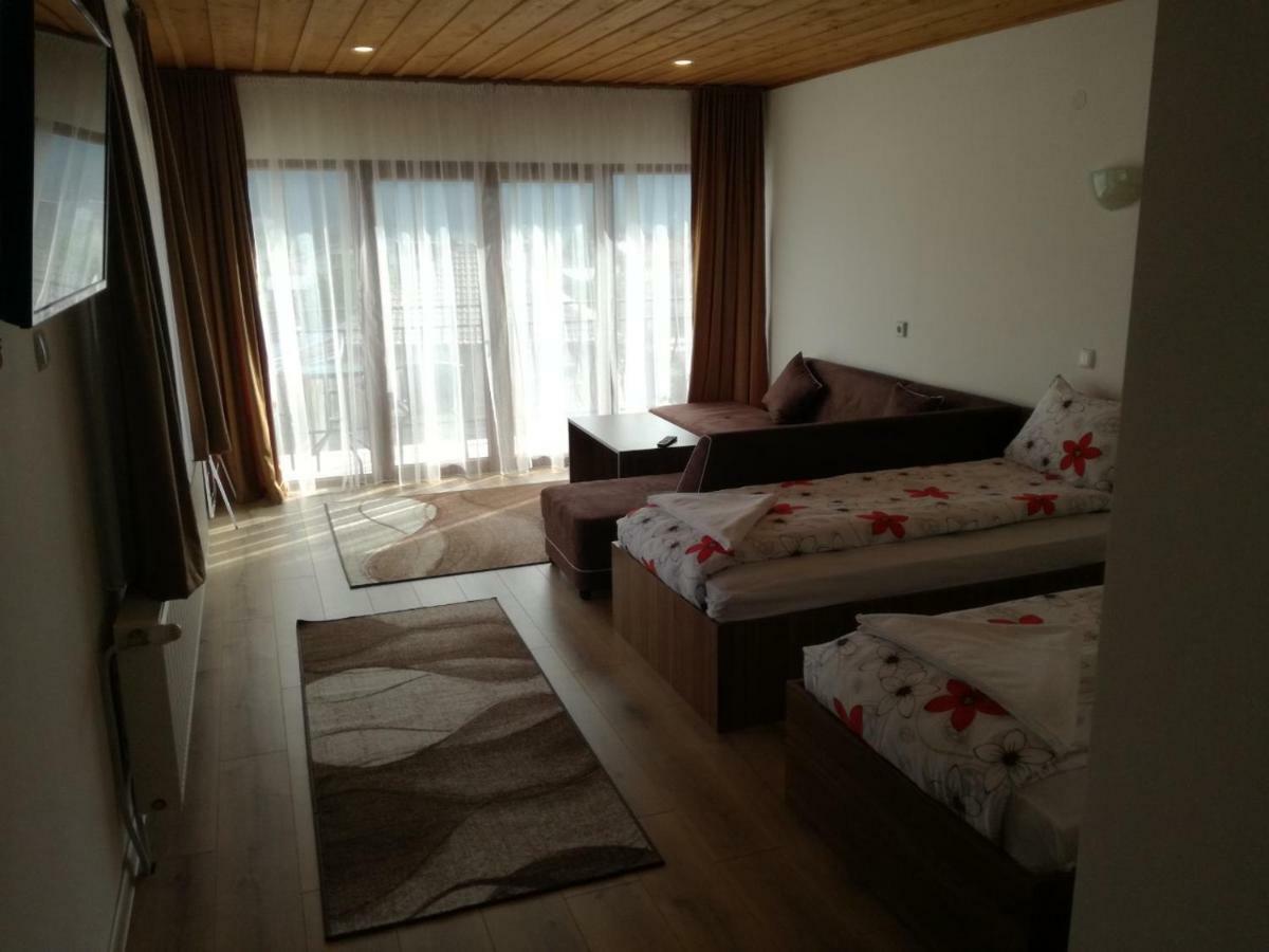 Къща Генчеви Hotel Szarnica Kültér fotó
